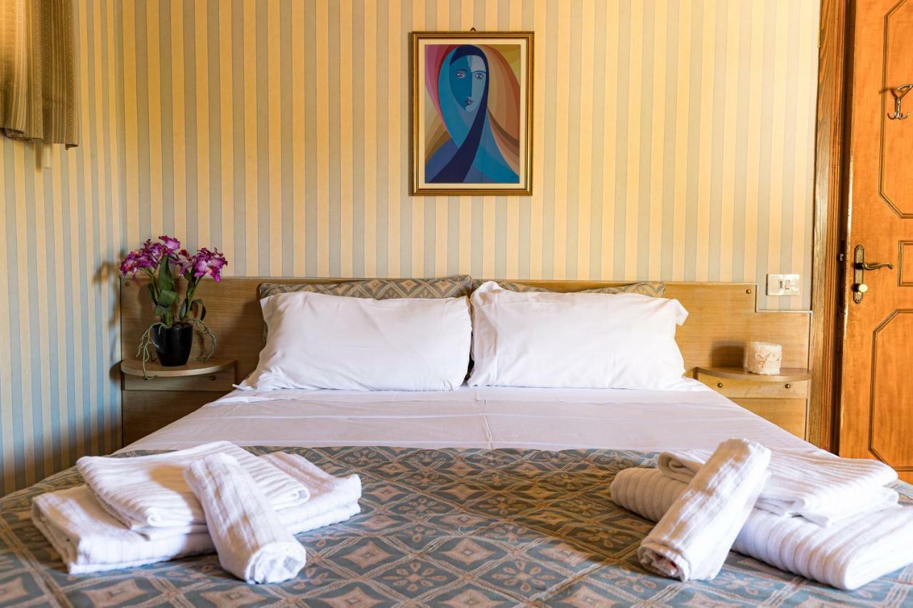 Aurelia Residence San Pietro Aparthotel Roma Exterior foto