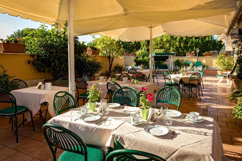 Aurelia Residence San Pietro Aparthotel Roma Exterior foto
